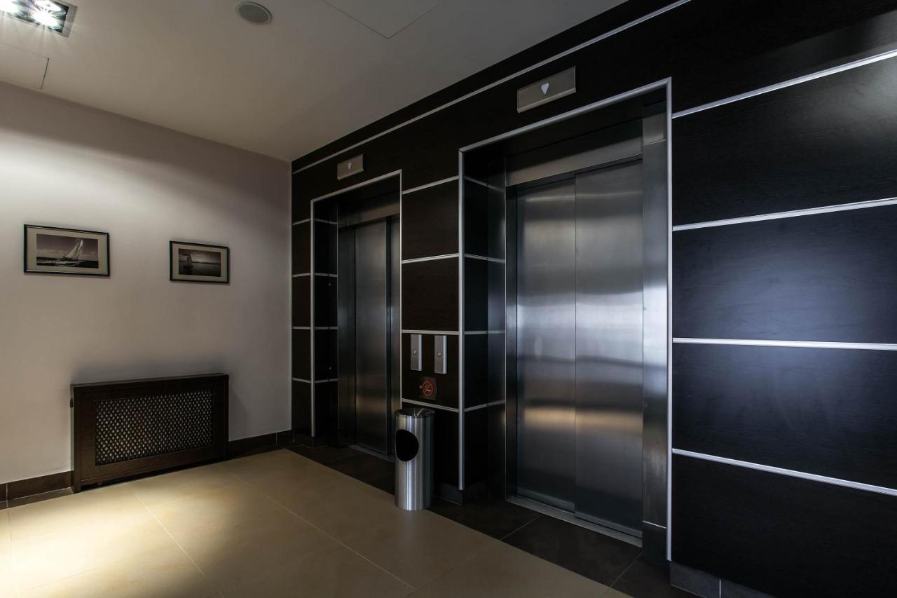 Rius Hotel Lviv Bagian luar foto